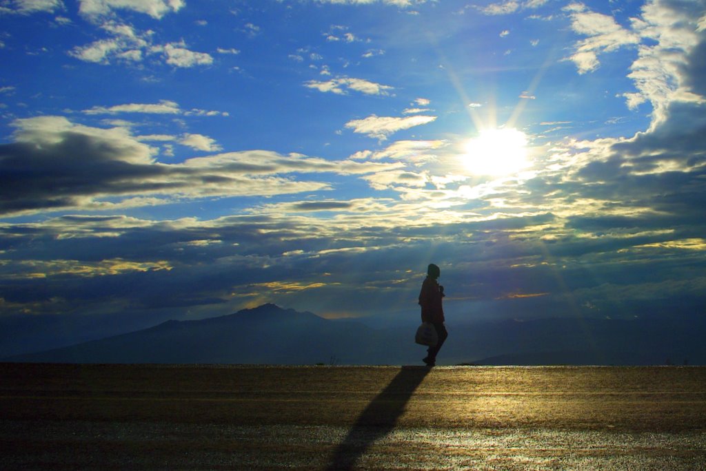 Grande Vale do Rift — paisagem ligada às grandes migrações humanas a partir de África